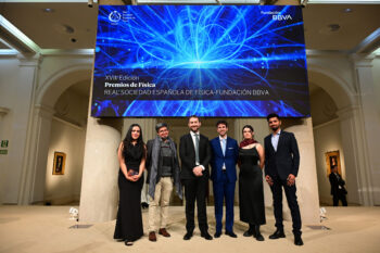 Shreya, Ricardo, Allan, Óscar, Maria and Lishin celebrate Allan's win at the RSEF-BBVA awards
